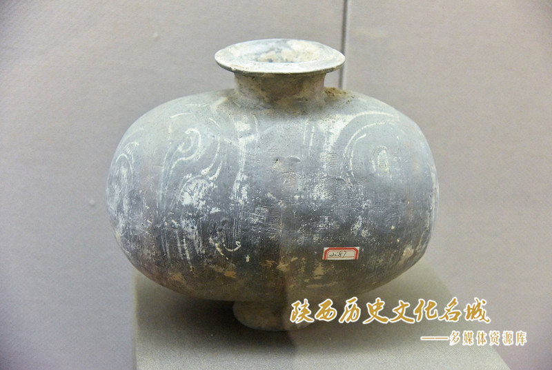 汉鸭蛋壶