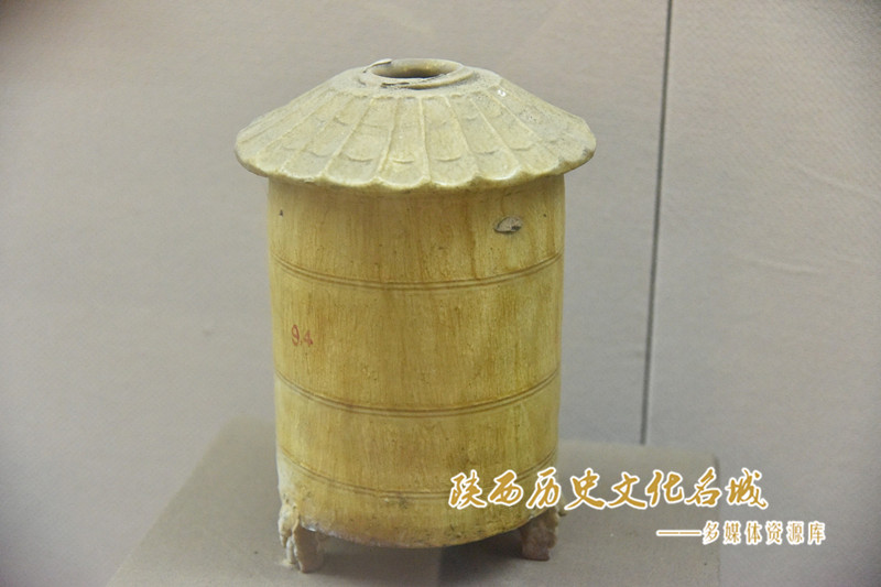 汉黄釉仓