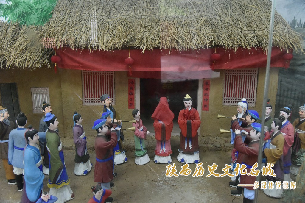武侯墓雕塑—娶妻黄氏