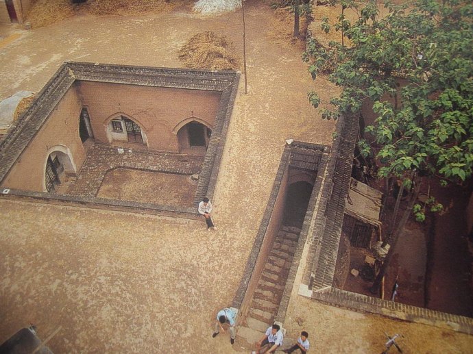 地坑院
