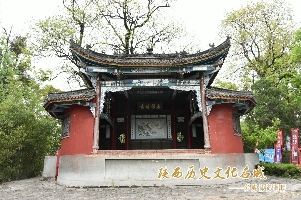 武侯墓—戏楼
