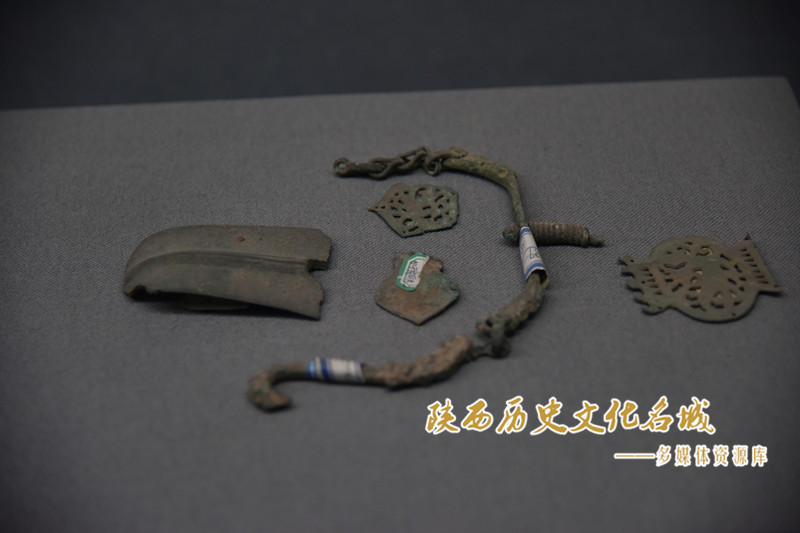 懿德太子墓出土杂铜片