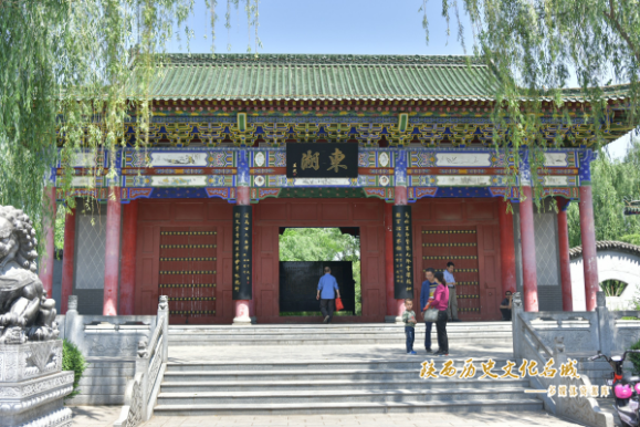 东湖门口